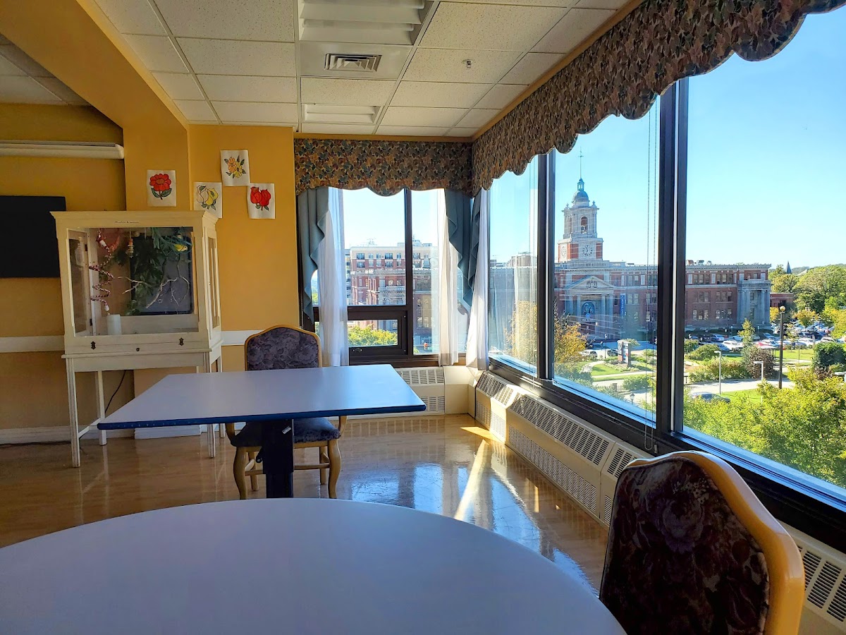 Keswick Multi-Care Center - Photo 4