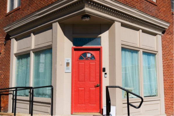 Earl's Place Transitional Housing - Photo 3