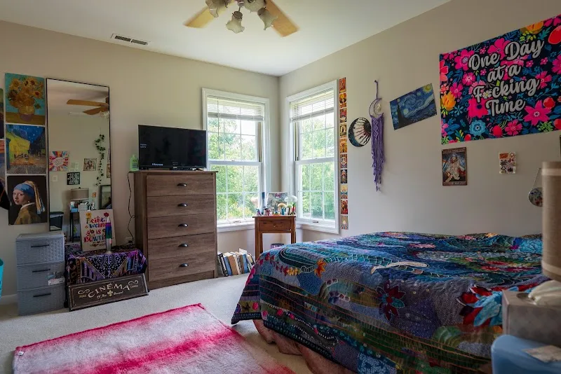 Women's Sober Living- Severn Home - Photo 10