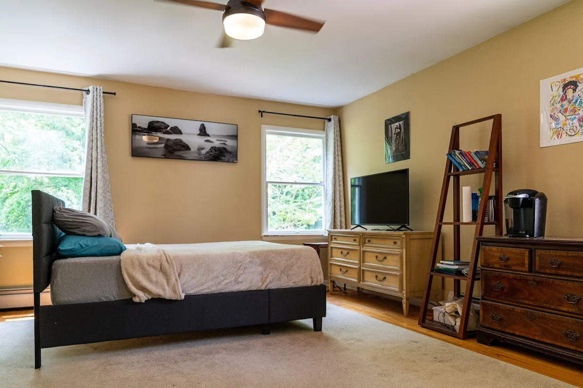 Womens Sober Living- Severn Home - Photo 5