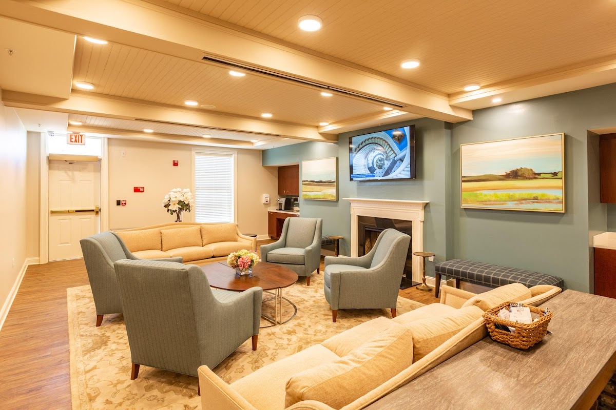 Recovery Centers of America at Bracebridge Hall - 사진 4